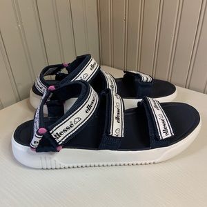 Ellese 6-10153 Denso Text AM Sandal